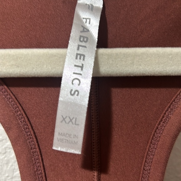 Fabletics‎ Phoenix Tank - Picture 5 of 6
